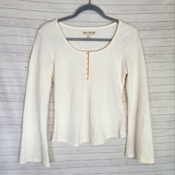 IDYLLWIND WADE LONG SLEEVE TEXTURED HENLEY SHIRT IN IVORY, SZ XS - Picture 2 of 16